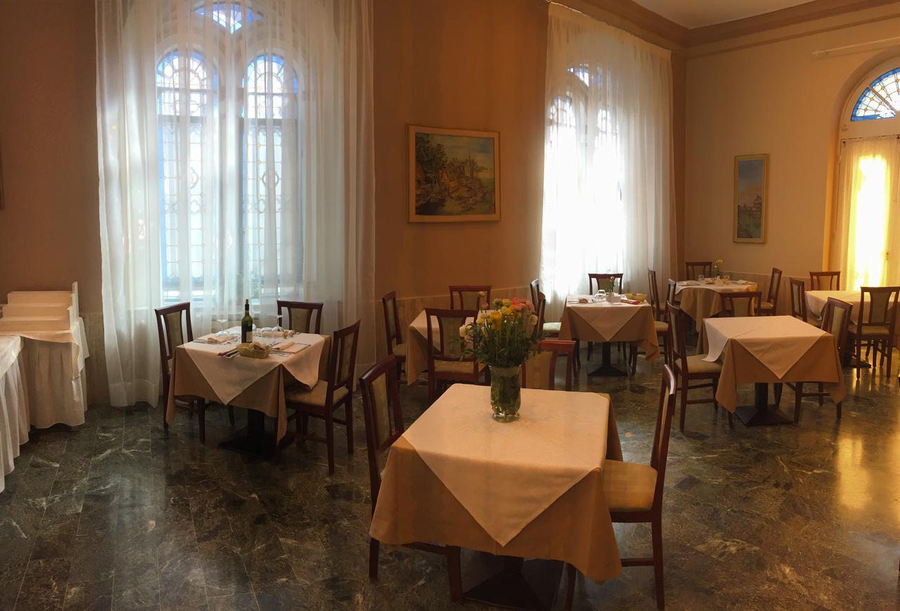 Hotel Villa Sophia ซานเรโม ภายนอก รูปภาพ