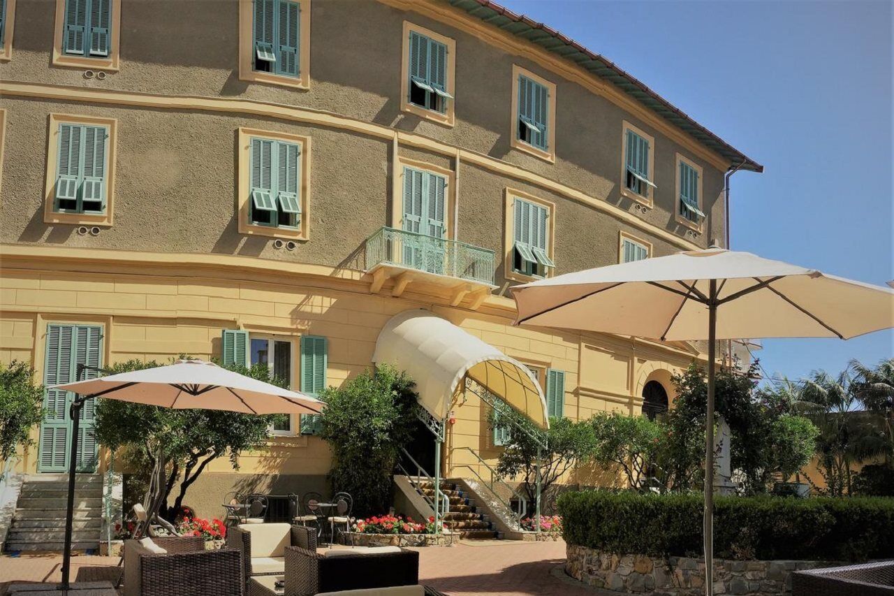 Hotel Villa Sophia ซานเรโม ภายนอก รูปภาพ
